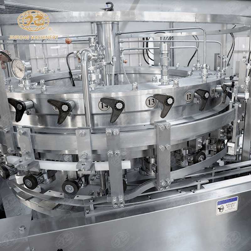 啤酒易拉罐灌裝生產(chǎn)線(xiàn)-2 啤酒易拉罐灌裝生產(chǎn)線(xiàn)-2